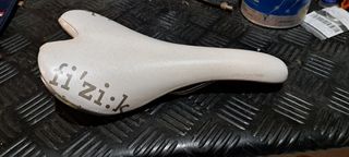 Sillin bici Fi'ziik 130 mm