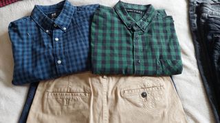 Pantalones chinos y camisas