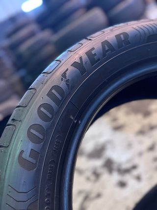 215/55 R17 GOODYEAR