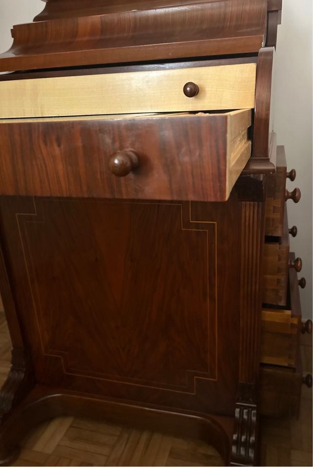 Secreter estilo Davenport