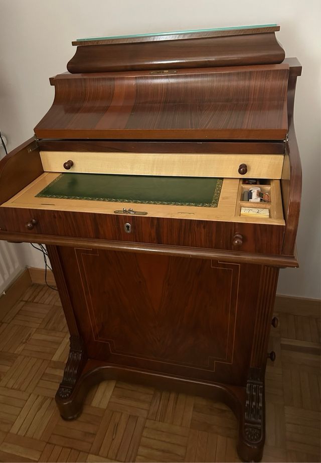 Secreter estilo Davenport