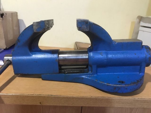 Irimo Tornillo banco y base giratoria nueva