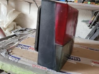 PILOTO TRASERO DERECHO RENAULT 19 ANTIGUO CORTO