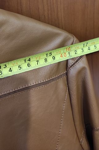 Giubbino in ecopelle marrone chiaro, M