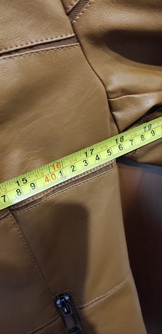 Giubbino in ecopelle marrone chiaro, M