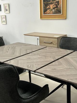 Mesa extensible + 4 sillas hacemos envios