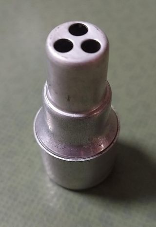 Distributore di liquori Cointreau