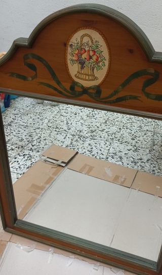 Espejo, marco de madera 100x75cm perfecto estado.