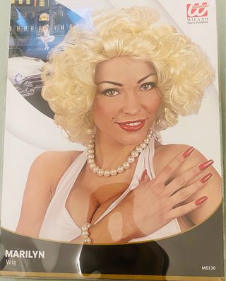 Disfraz Marilyn Monroe (vestido + peluca)