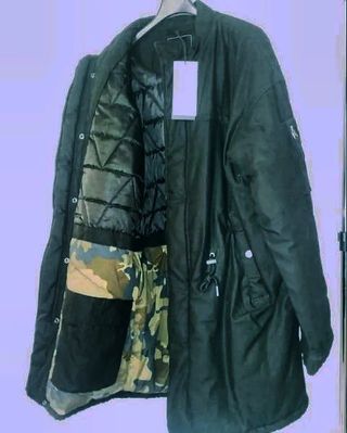 Abrigo negro Pull Bear hombre M