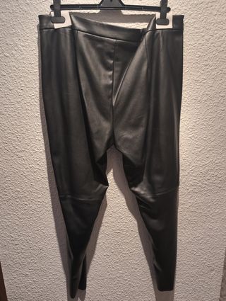 Pantalones cuero Primark 