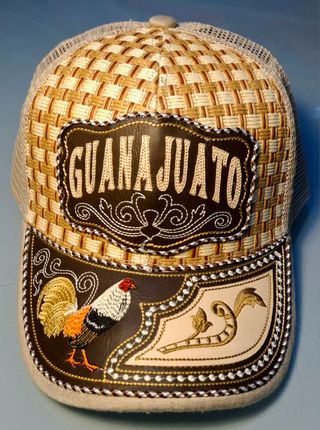 Gorra artesanal de México