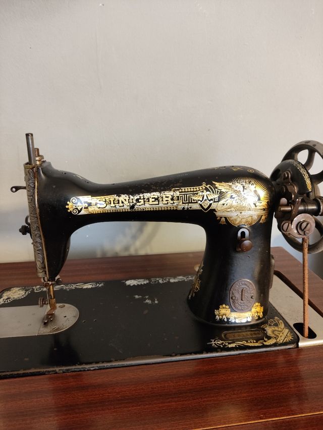 Maquina de coser Singer