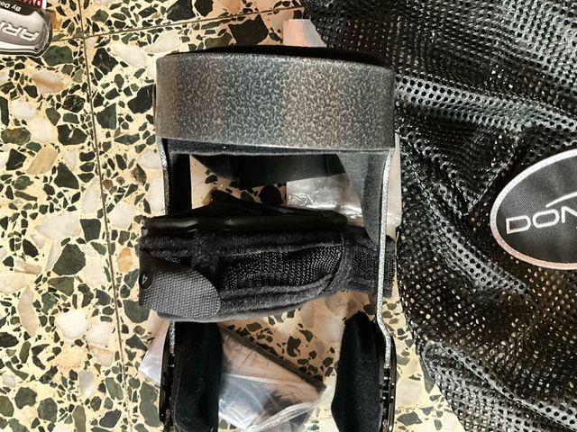 Rodillera Donjoy Armor nueva a estrenar M Derecha