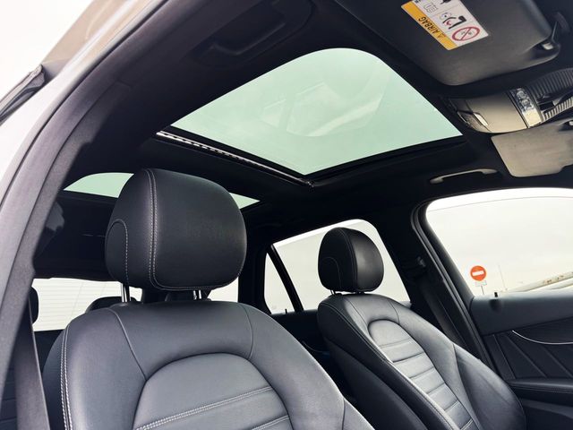 Mercedes Clase GLC 220d 4MATIC AMG LINE con TECHO PANORÁMICO, CUERO...