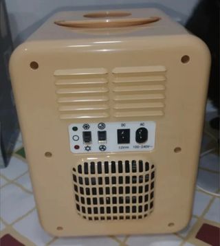 Mini nevera portatil