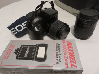 Cámara de Fotos Canon EOS 1000F