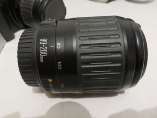 Cámara de Fotos Canon EOS 1000F