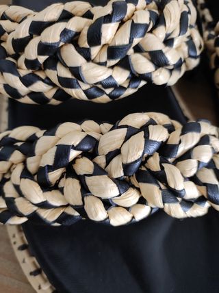 Sandalias Zara de rafia, número 35