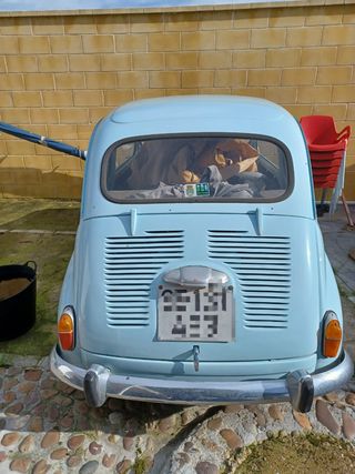 SEAT 600 2025