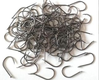 12 plomos pesca surfcasting, grapas, anzuelos. 