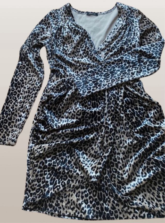 Vestido fiesta. Animalprint. Talla S.Morgan