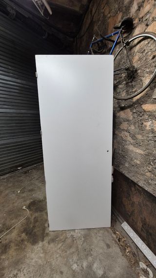 Puerta madera maciza lacada blanca nueva 211x88.