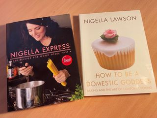 2 Libros Nigella Lawson en inglés