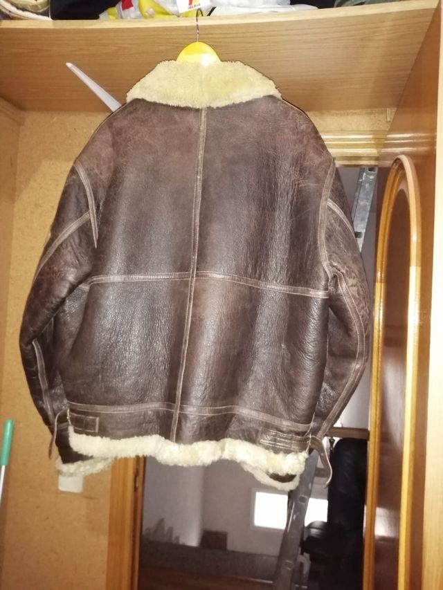 Chaqueta cuero y borreguiles de caba