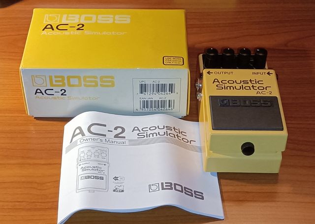 Boss AC-2 Acustic Simulator pedale chitarra