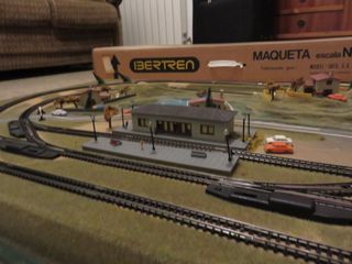 Tren Ibertren Escala 3N y Maqueta escala N Ref.801