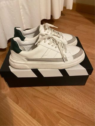 (2) pares de ZAPATILLAS, n°43
-1.Adidas.-2.Primark