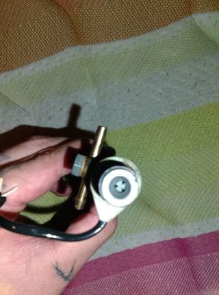 Inyector centras 1.9 tdi