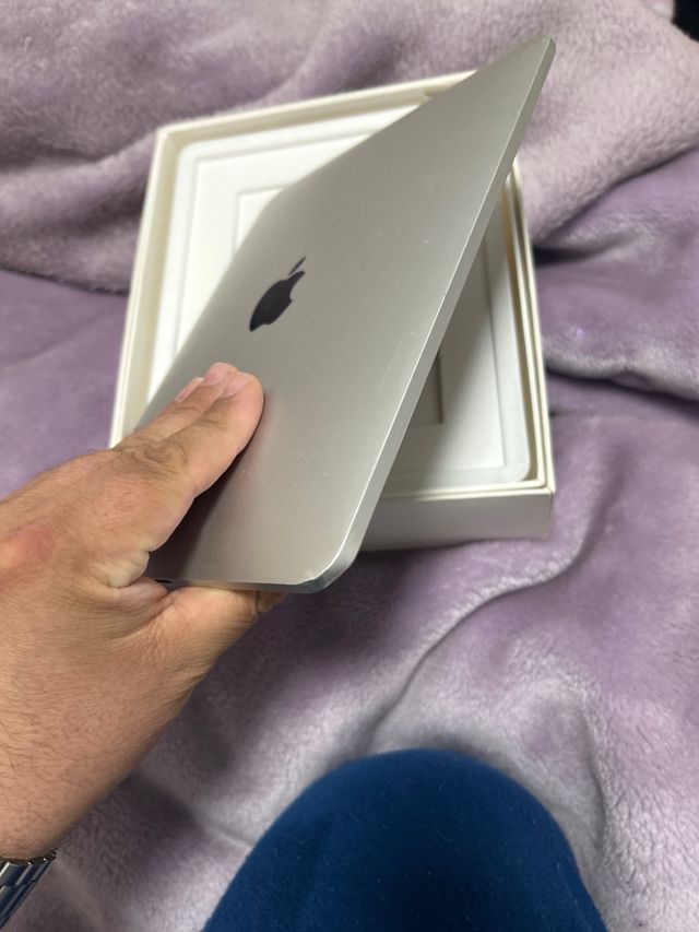 OCASION!!primer ipad en llegar a españa!!!