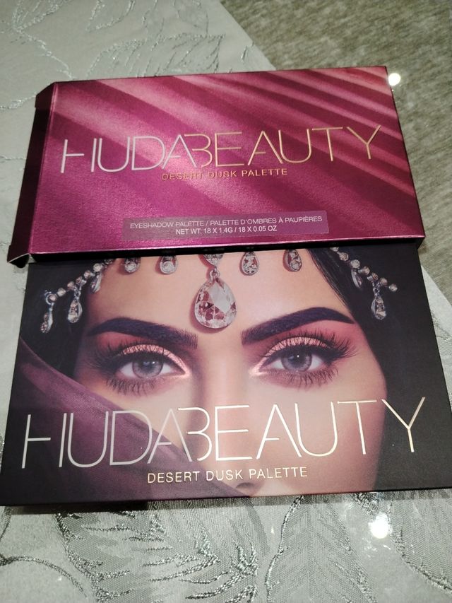 Huda Beauty Desert Dusk Palette