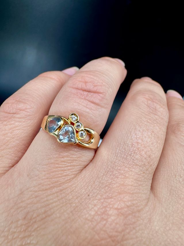 Anillo de oro 18K