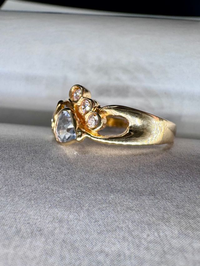 Anillo de oro 18K
