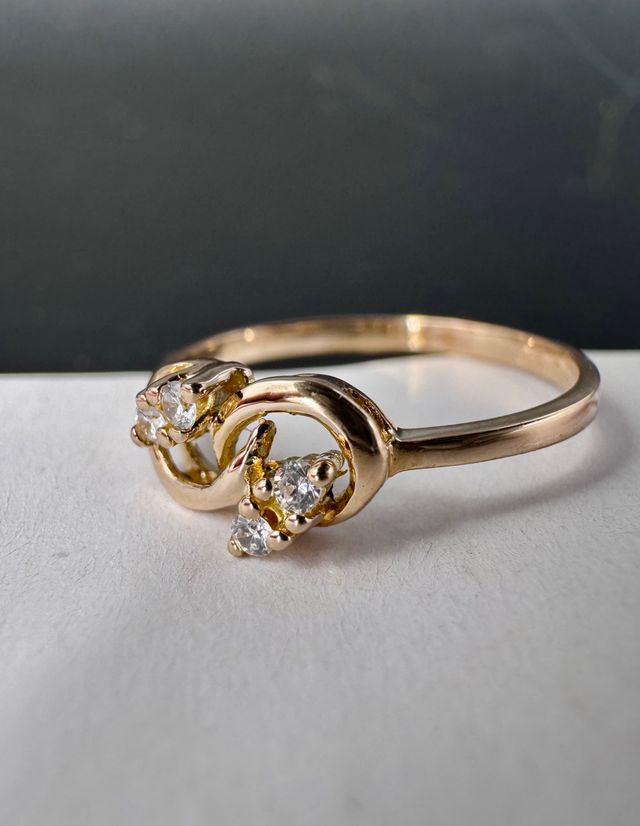 Anello in oro 18K