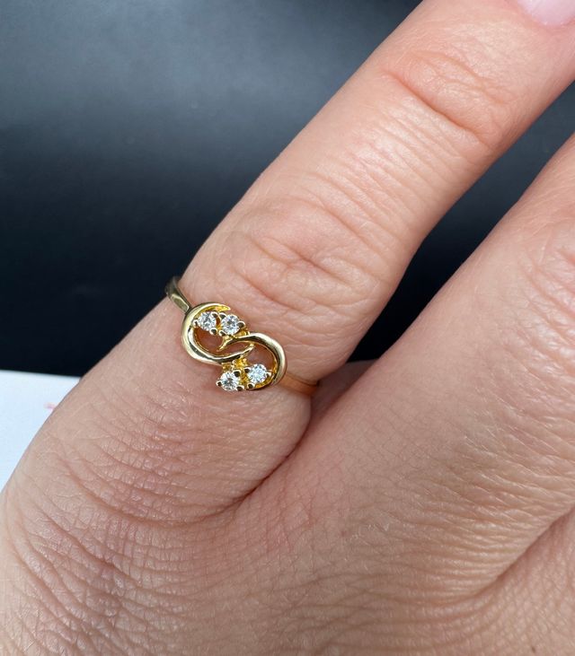 Anello in oro 18K