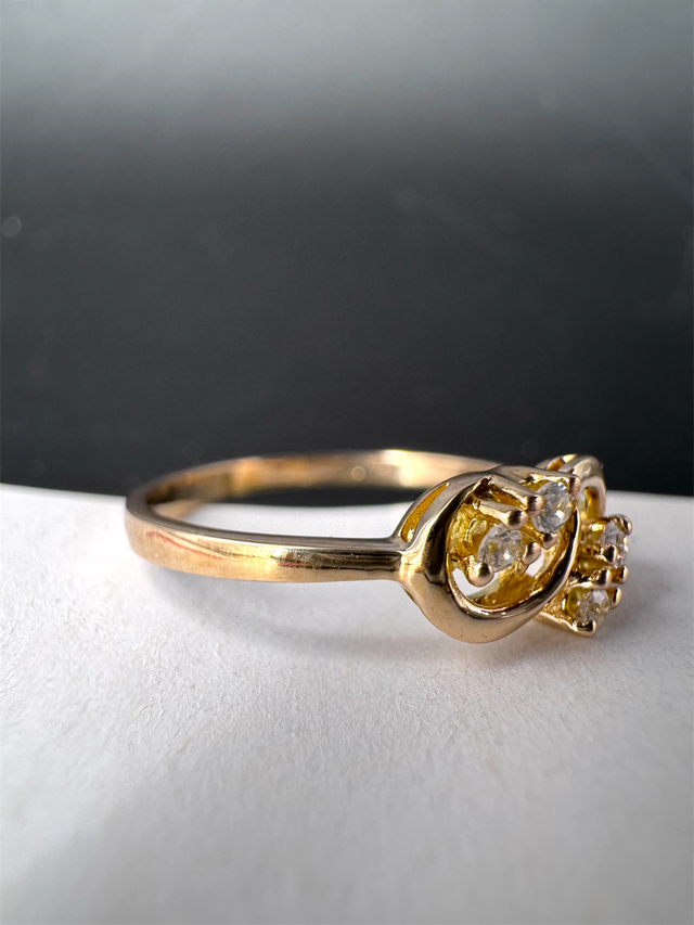 Anello in oro 18K