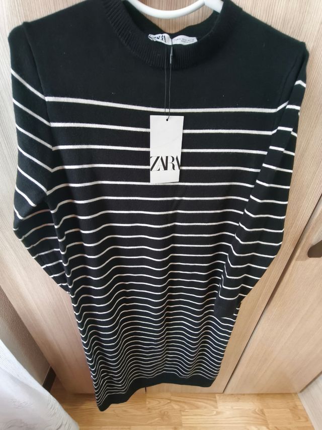 Vestido de punto de Zara