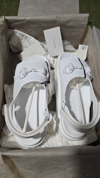 Sandalias Gucci  talla 40