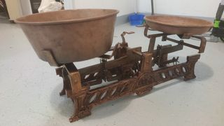 BÁSCULA BALANZA ANTIGUA DE 2O KG