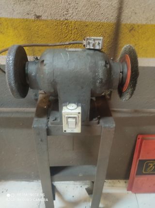 Amoladora de banco trifasica
