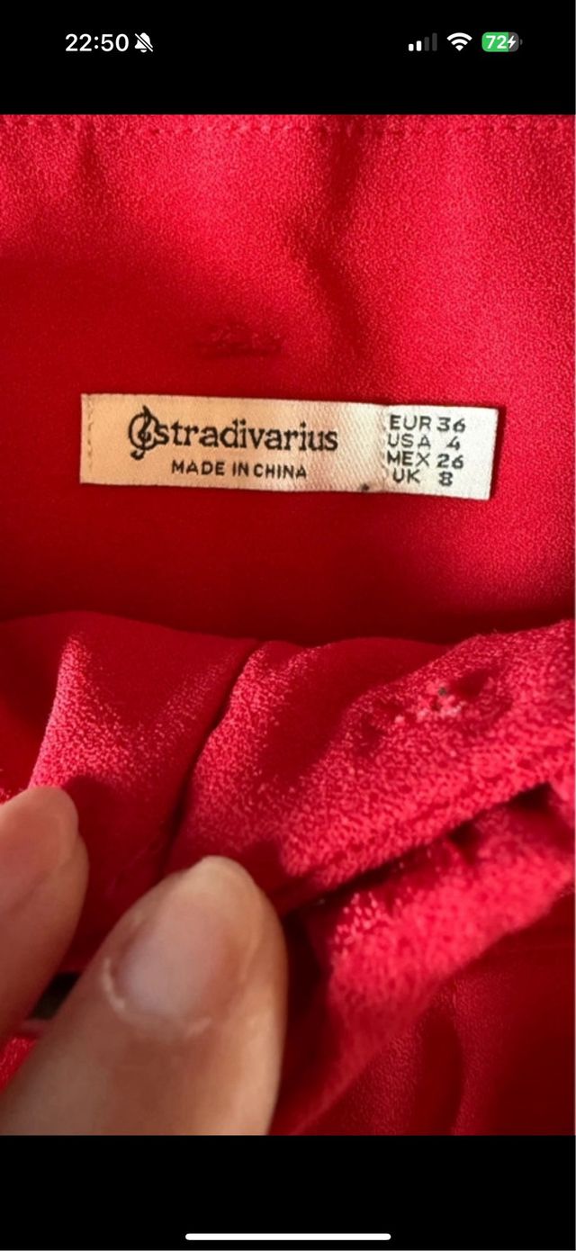 Pantalón rojo de pinzas