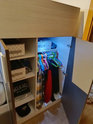 Cama tren habitación infantil.