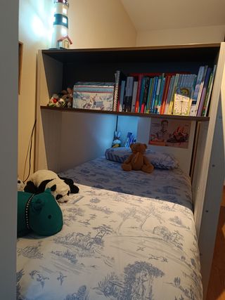 Cama tren habitación infantil.