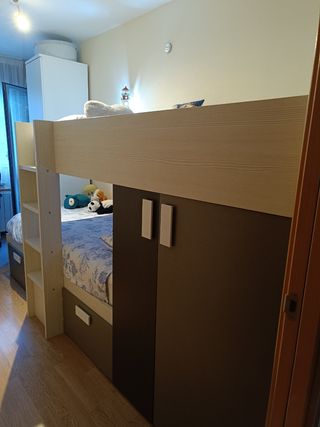 Cama tren habitación infantil.