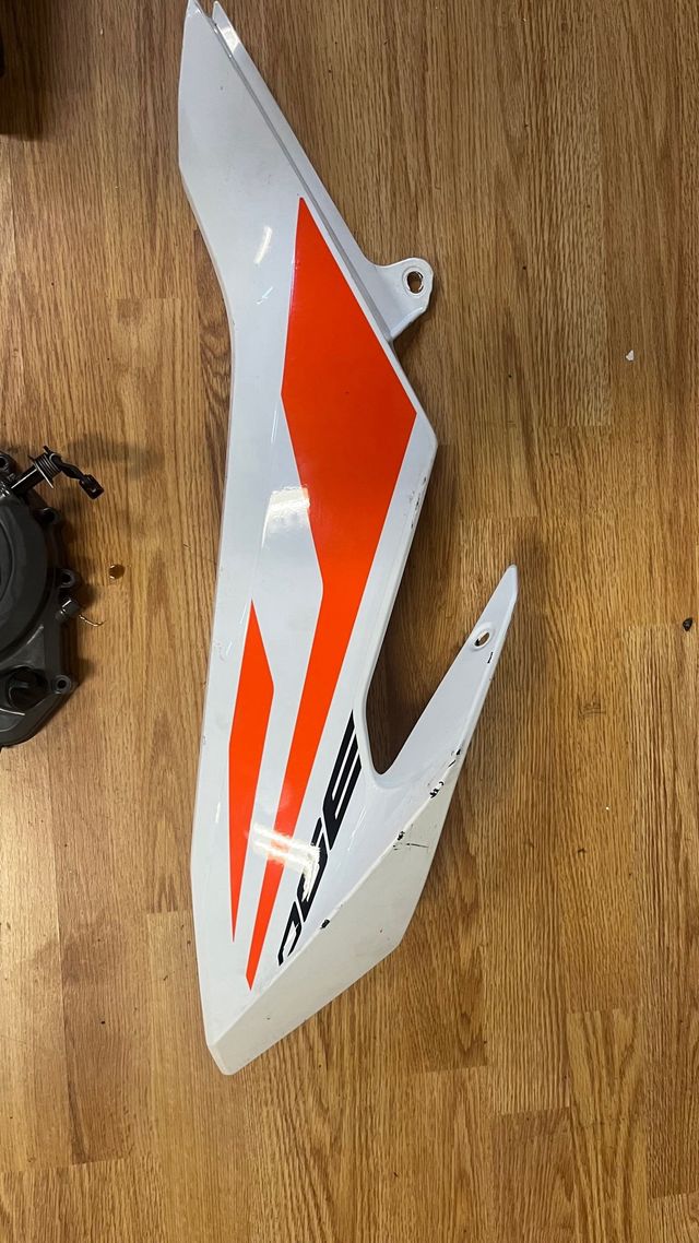 Tapa deposito dch KTM 390 adv