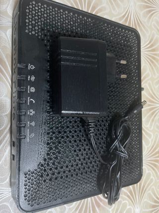 Router Sagecom en buen estado 